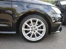 Audi A1 (2018) thumbnail 4