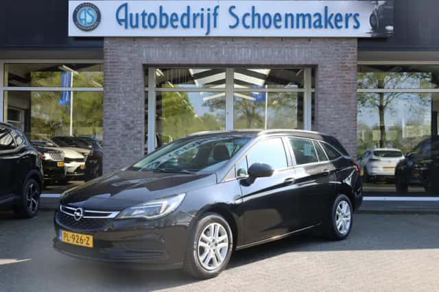 Opel Astra (2017) thumbnail 1