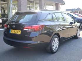 Opel Astra (2017) thumbnail 3