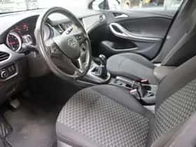Opel Astra (2017) thumbnail 6