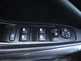 Opel Grandland X (2018) thumbnail 24