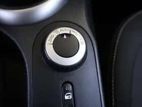 Nissan QASHQAI+2 (2012) thumbnail 17
