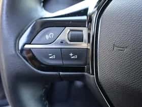 Peugeot 2008 (2021) thumbnail 11