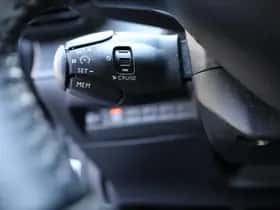 Peugeot 2008 (2021) thumbnail 14