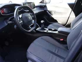 Peugeot 2008 (2021) thumbnail 6