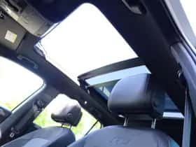 Volkswagen Tiguan (2017) thumbnail 12