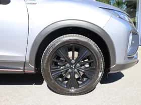 Mitsubishi Eclipse Cross (2020) thumbnail 4