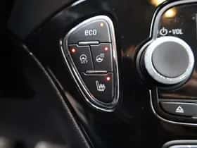 Opel Corsa (2015) thumbnail 15
