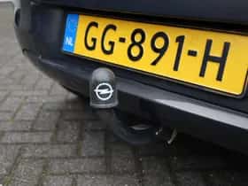 Opel Corsa (2015) thumbnail 23