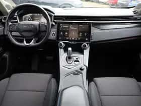 Lynk & Co 01 (2022) thumbnail 4