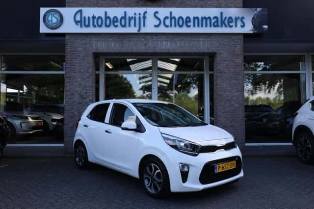 Kia Picanto (2022) thumbnail 3