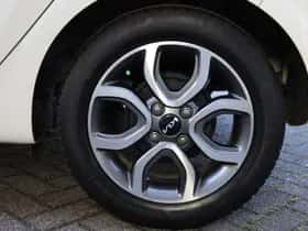 Kia Picanto (2022) thumbnail 21