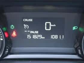 Peugeot 308 (2014) thumbnail 23