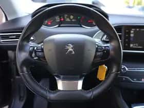Peugeot 308 (2014) thumbnail 10