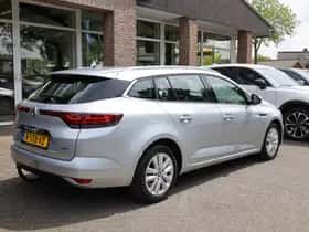 Renault Mégane (2021) thumbnail 2