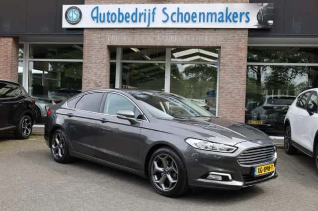 Ford Mondeo (2019) thumbnail 3