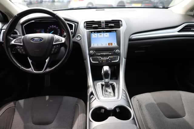 Ford Mondeo (2019) thumbnail 4