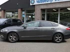 Ford Mondeo (2019) thumbnail 45