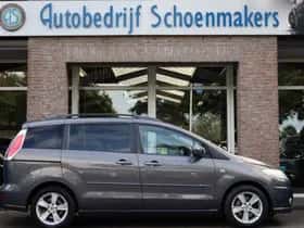 Mazda 5 (2009) thumbnail 2