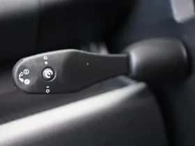 Mazda 5 (2009) thumbnail 13