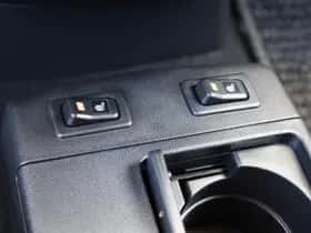 Mazda 5 (2009) thumbnail 9
