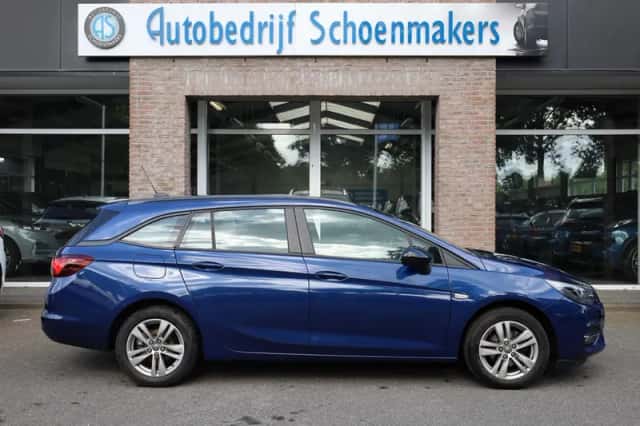 Opel Astra (2021) thumbnail 2