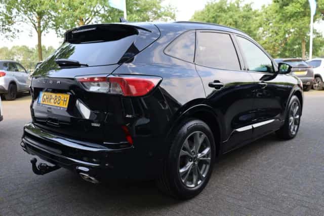 Ford Kuga (2020) thumbnail 2