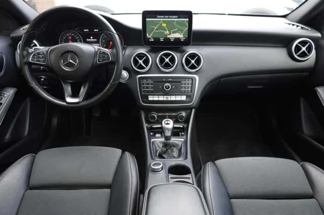 Mercedes-Benz A-Klasse (2017) thumbnail 5