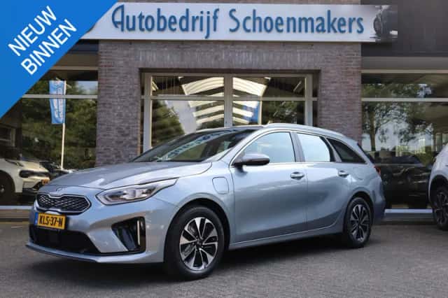 Kia Ceed Sportswagon (2021) thumbnail 1