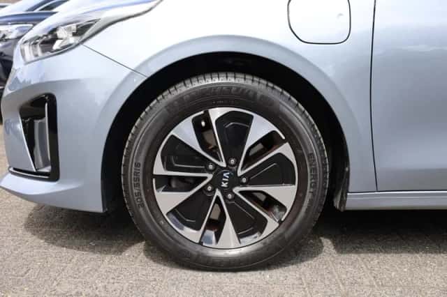 Kia Ceed Sportswagon (2021) thumbnail 4
