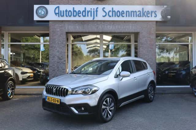 Suzuki S-Cross (2020) thumbnail 1