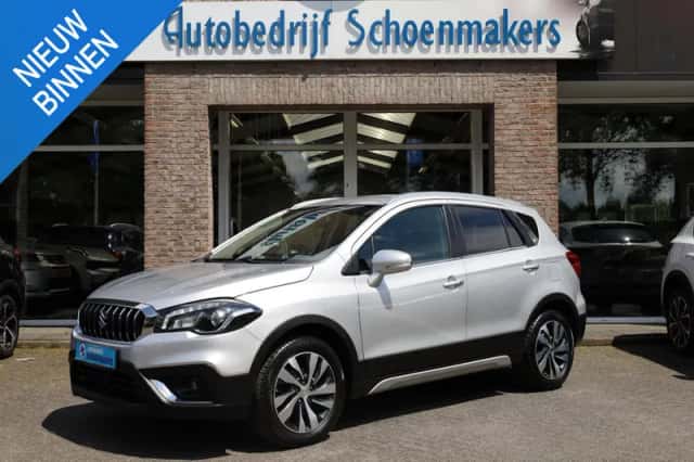 Suzuki S-Cross (2020) thumbnail 1