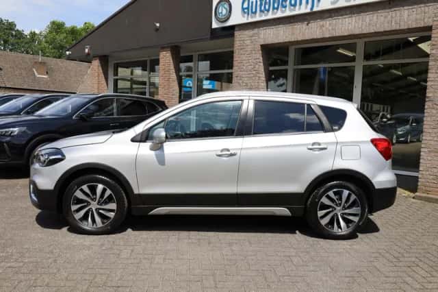 Suzuki S-Cross (2020) thumbnail 2