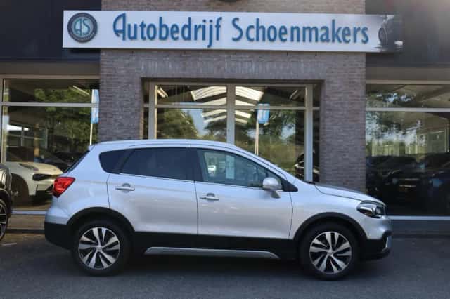 Suzuki S-Cross (2020) thumbnail 2