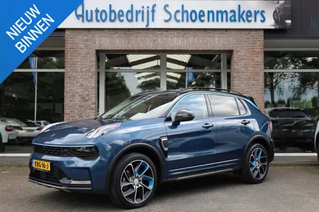 Lynk & Co 01 (2023) thumbnail 1