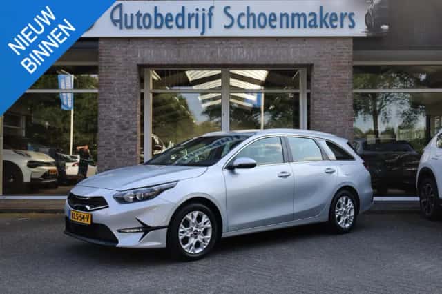 Kia Ceed Sportswagon (2022) thumbnail 1