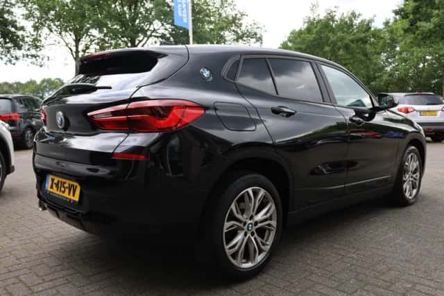 BMW X2 (2018) thumbnail 3
