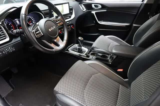 Kia XCeed (2022) thumbnail 5