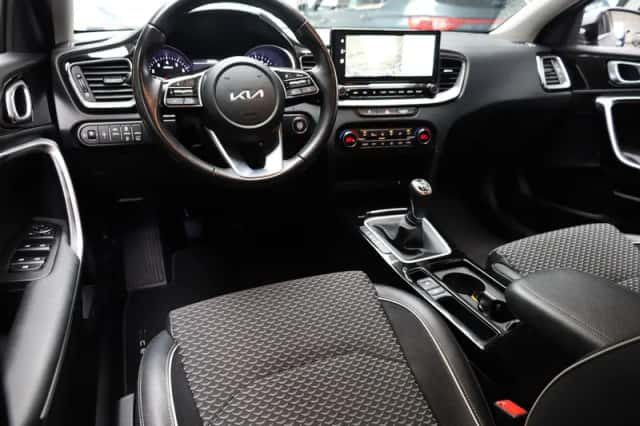 Kia XCeed (2022) thumbnail 6