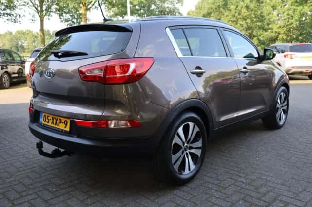 Kia Sportage (2012) thumbnail 3