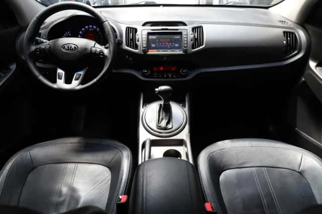 Kia Sportage (2012) thumbnail 5