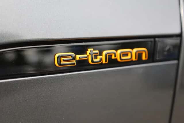 Audi e-tron (2021) thumbnail 5