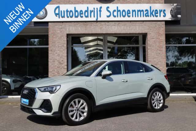Audi Q3 (2022) thumbnail 1