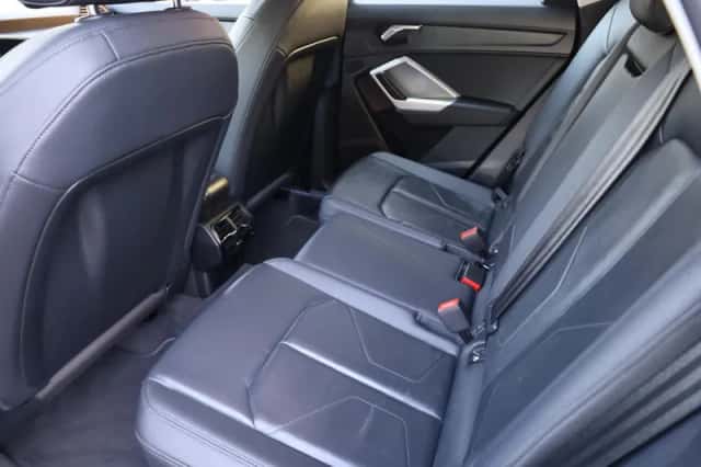 Audi Q3 (2022) thumbnail 6