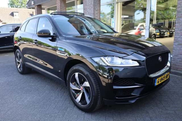Jaguar F-Pace (2018) thumbnail 3