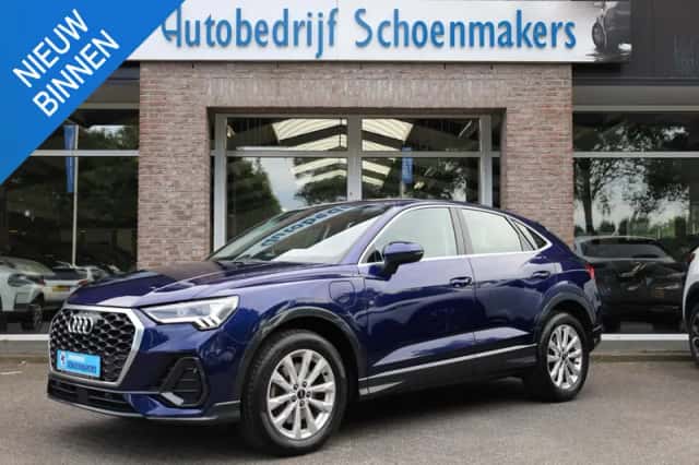 Audi Q3 (2021) thumbnail 1