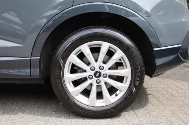 Audi Q3 (2022) thumbnail 4