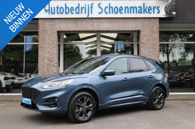 Ford Kuga (2022) thumbnail 1