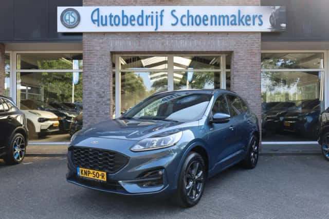 Ford Kuga (2022) thumbnail 1