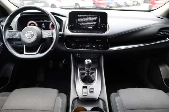 Nissan Qashqai (2022) thumbnail 5